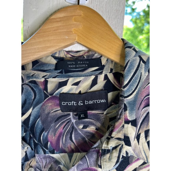 Soft and breezy Men's casual short sleeve button-up, XL, Hawaiian - Picture 4 of 6